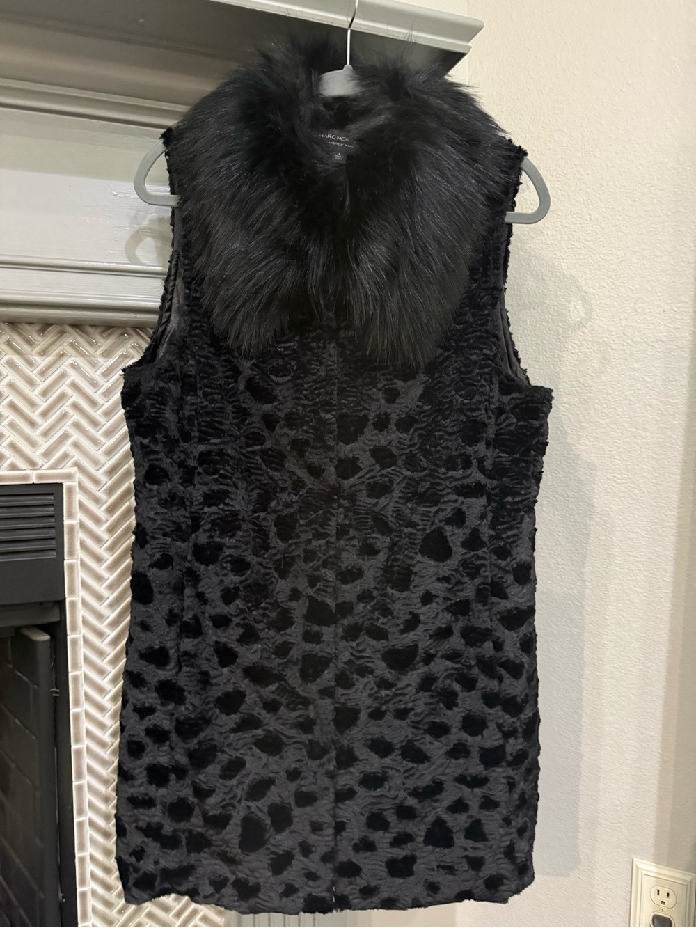 Marc New York Black Faux Fur Collar Textured Vest Coat